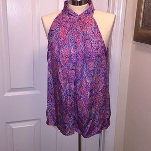 Outback Red Peephole Top